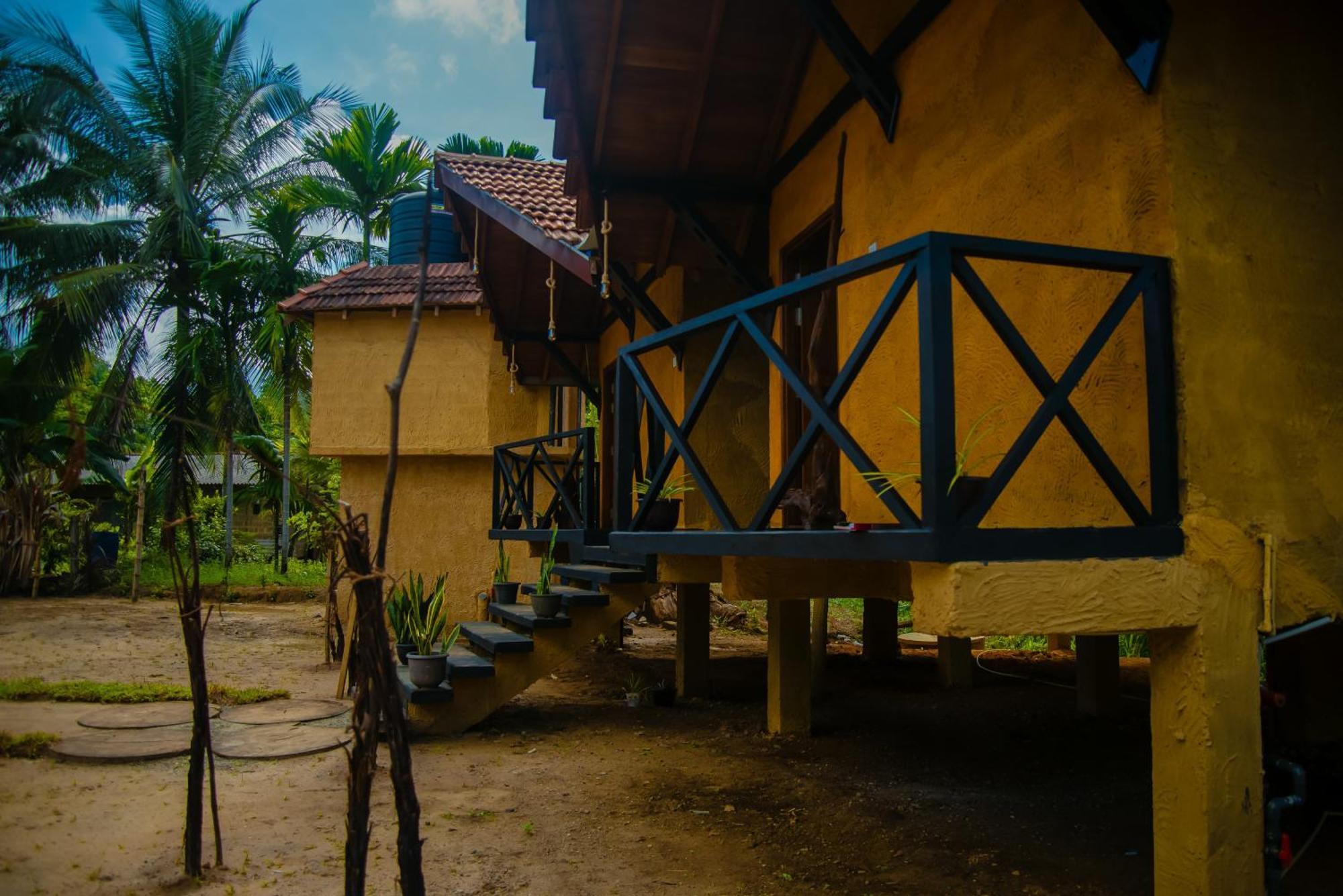 Sinharaja Riverside Deniyaya Exterior photo
